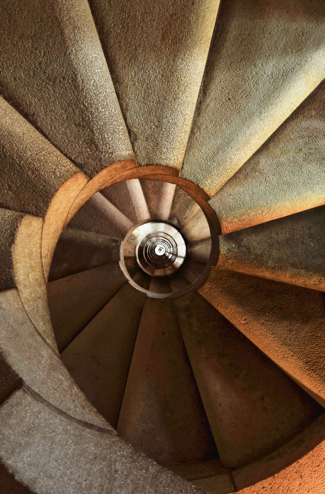 staircase-g54ed46875_1920